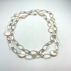 Stunning Unsigned Freshwater White Iridescent Pearl Silver Ring Chain Necklace